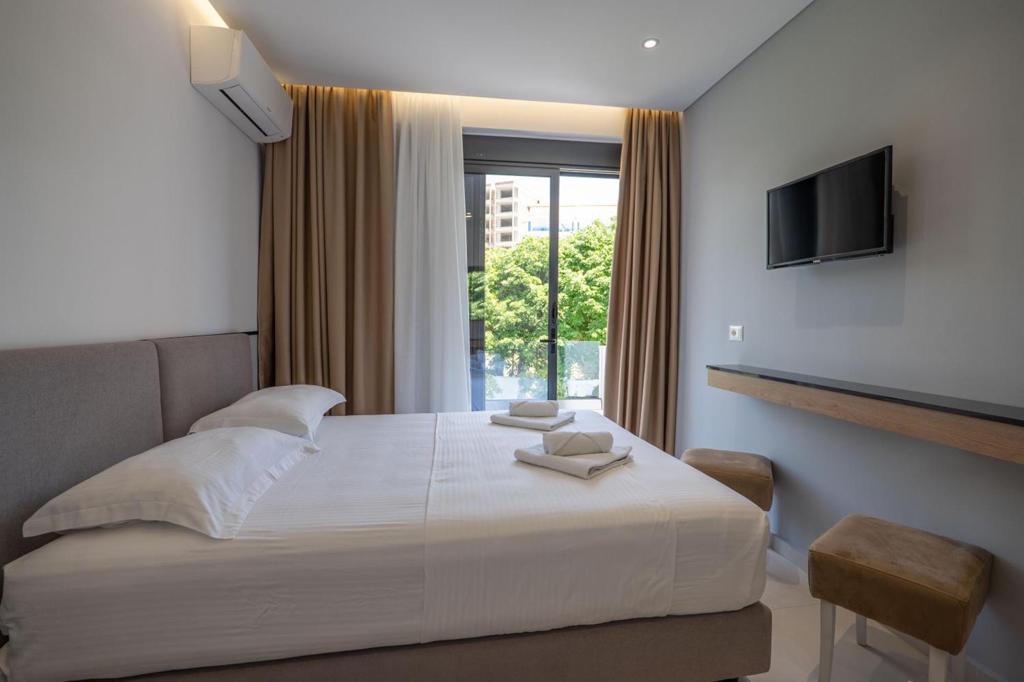Hotel Emblem 4*