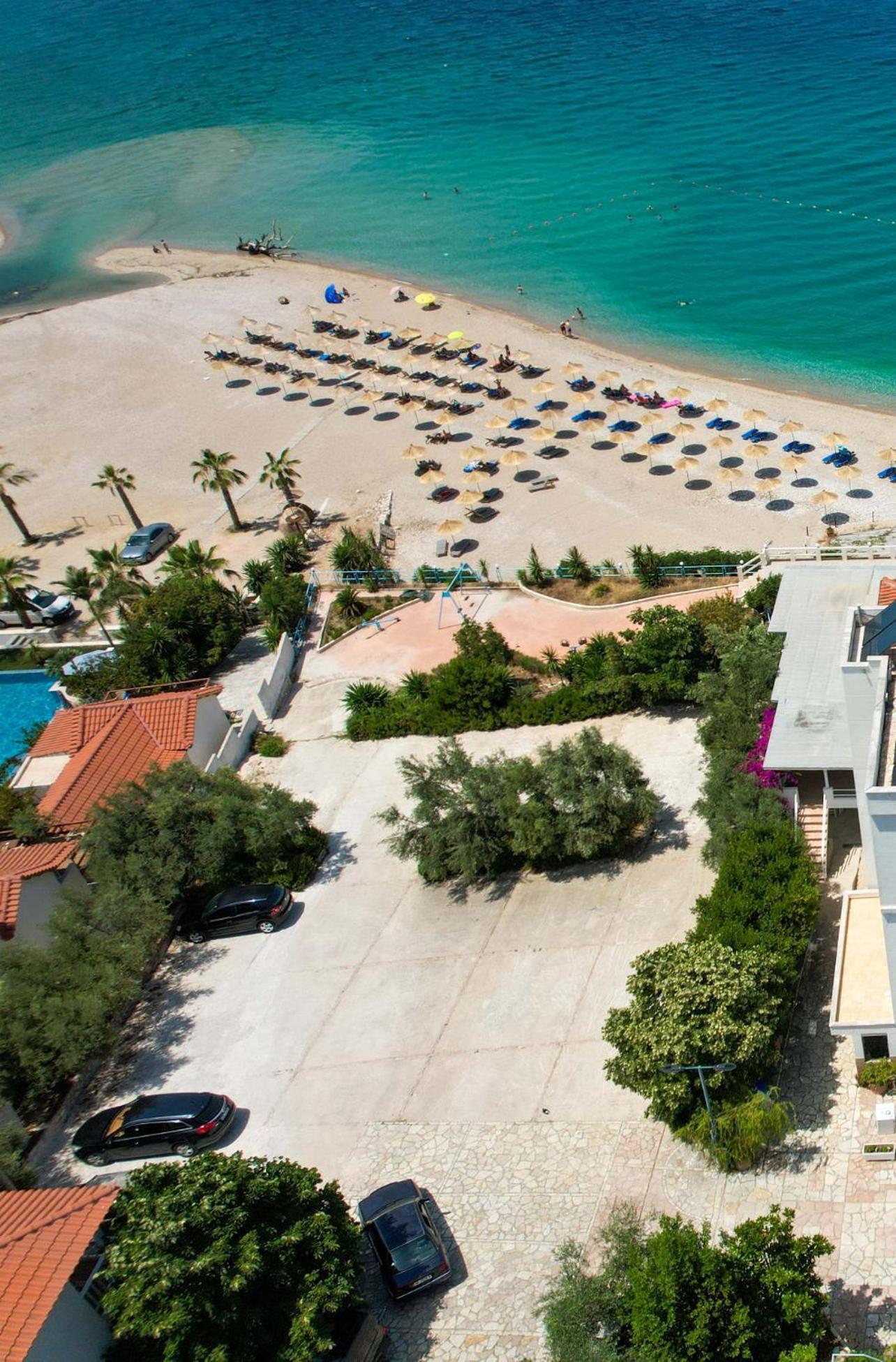 Emblem Hotel 4*