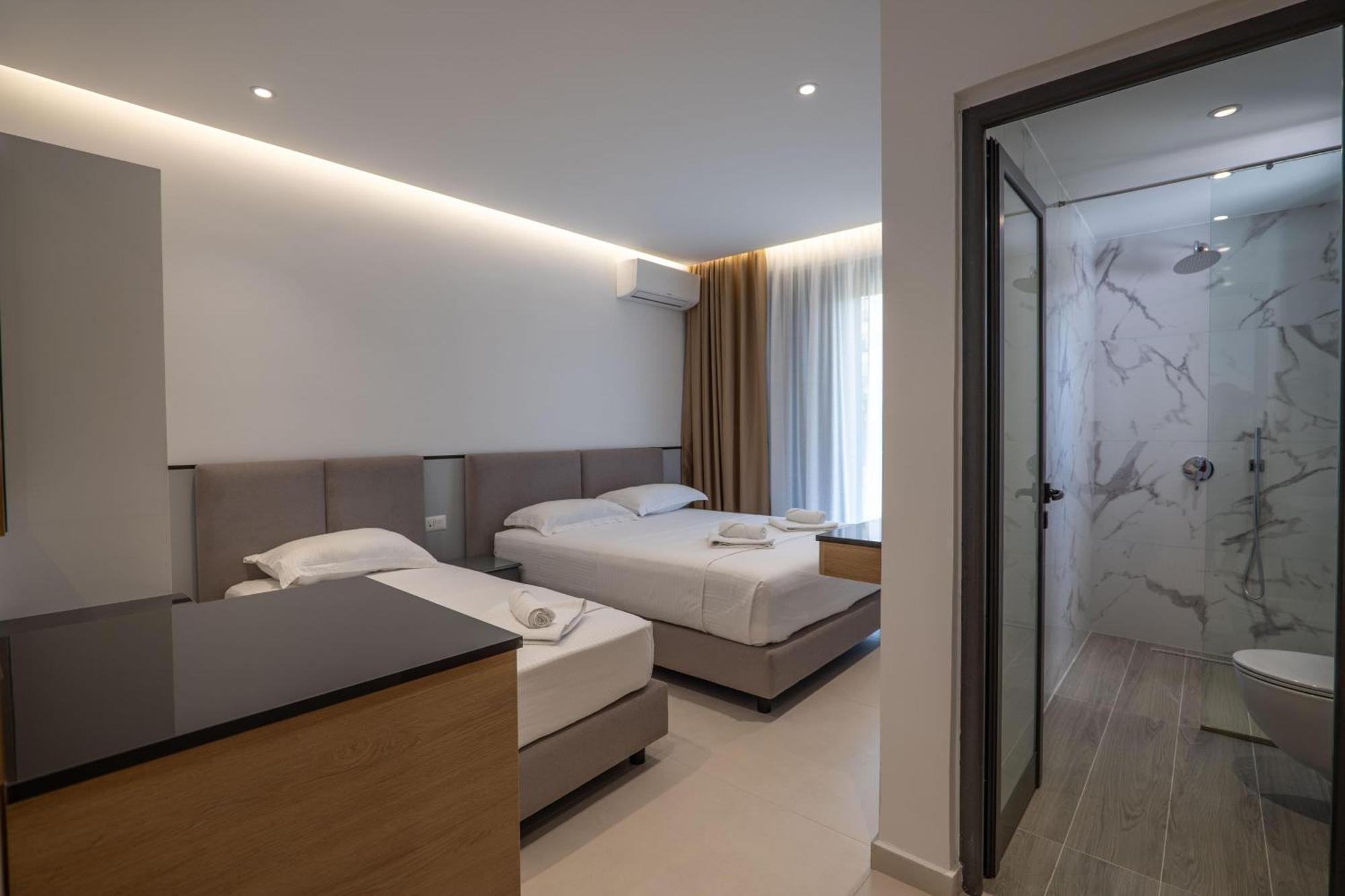 Emblem Hotel Sarandë