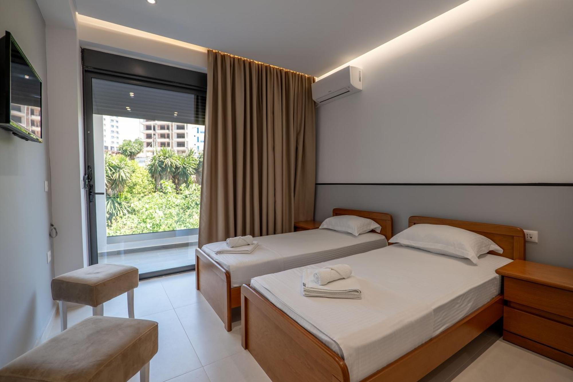 Emblem Hotel Sarandë
